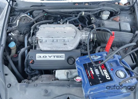 2006 Honda Accord 3.0 Lx z USA, uszkodzony, nr VIN 1HGCM66386A054060